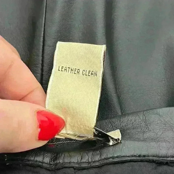 Apostrophe Leather Skirt - Picture 6 of 8